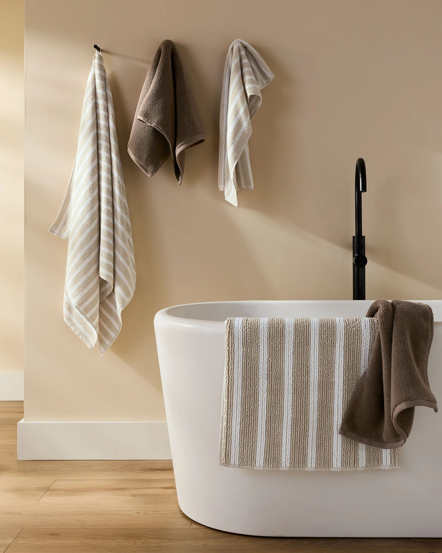 2+2 Organic Plush Bath Bundle - Warm Grey - Image 6