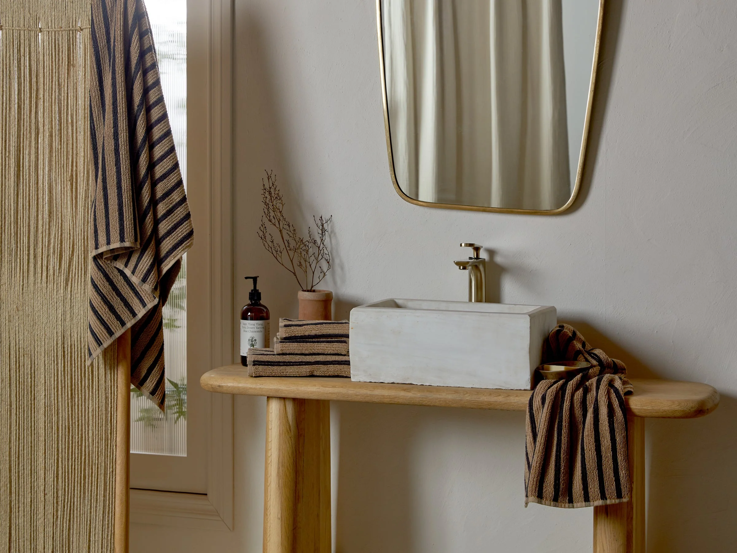 4+4 Organic Resort Stripe Bath Bundle - Camel with Soft Black - Image 2