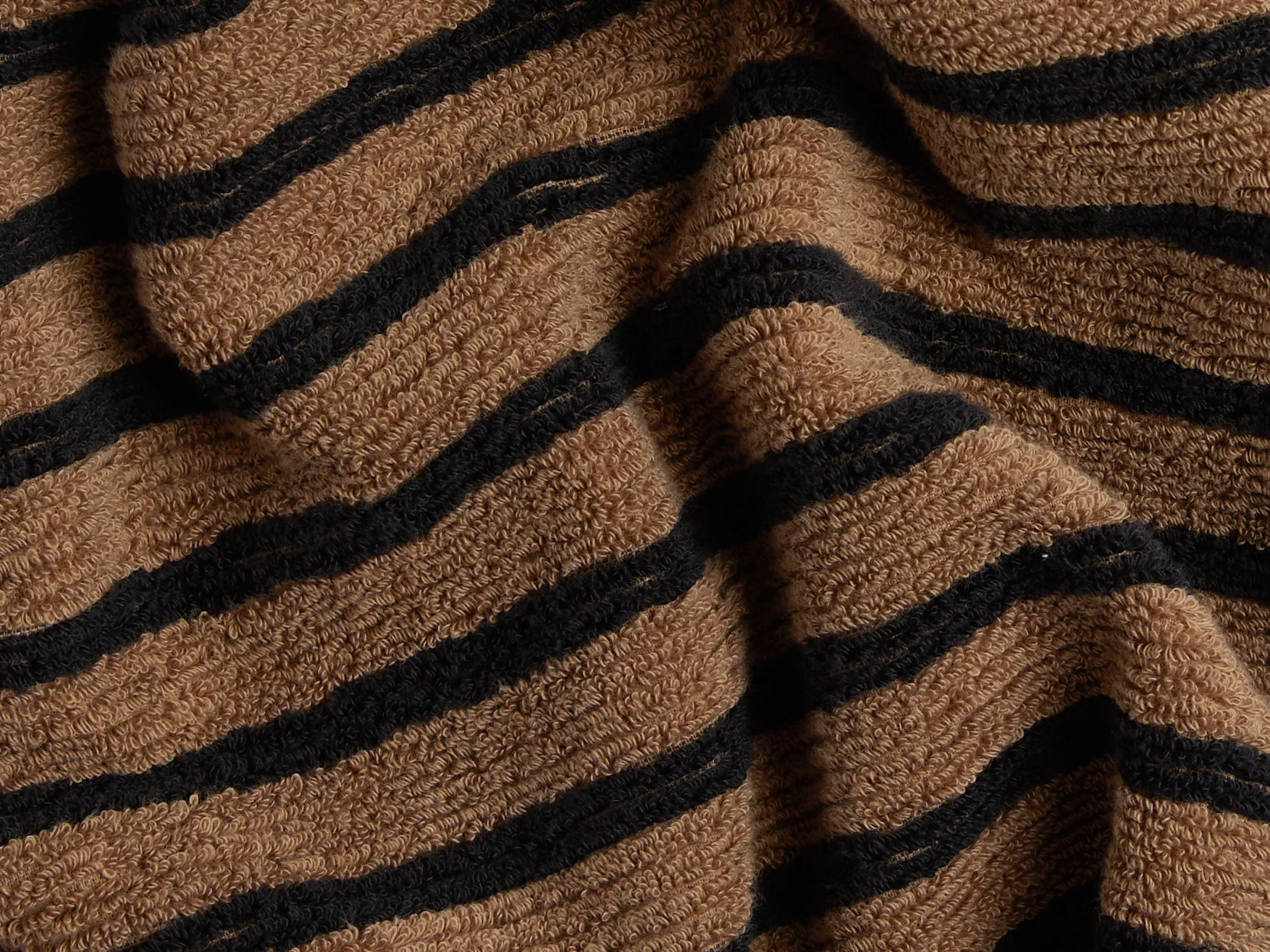 4+4 Organic Resort Stripe Bath Bundle - Camel with Soft Black - Image 3