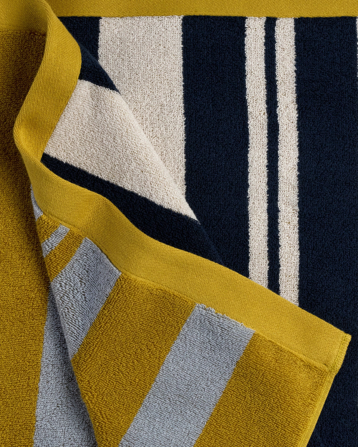 Casita Beach Towel (Citron and Sky) - Image 3
