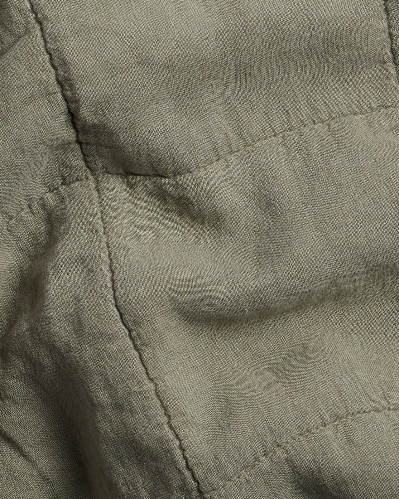 Linen Box Quilt (Moss) - Image 3