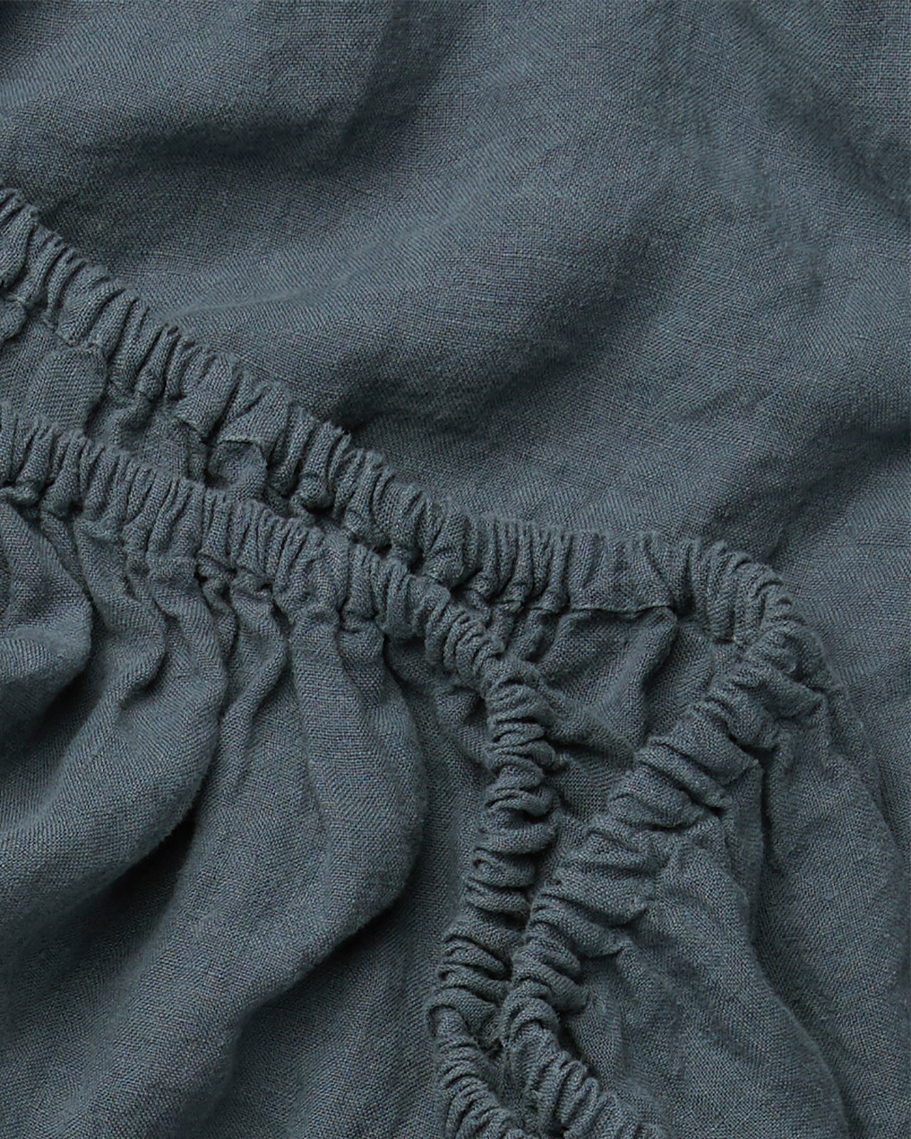 Linen Fitted Sheet (Dusk) - Image 3