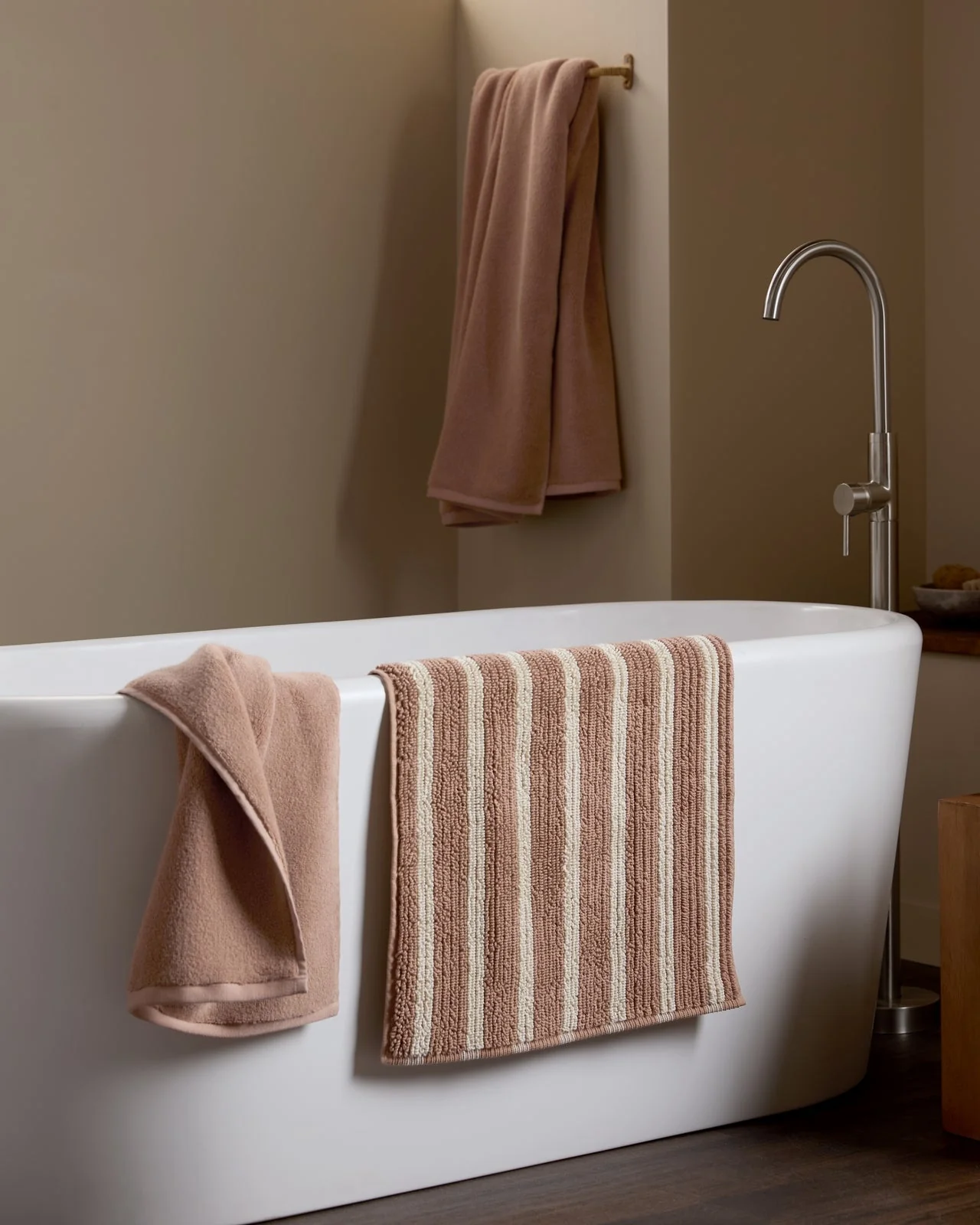 Organic Resort Stripe Tub Mat (Adobe with Butter) - Image 2