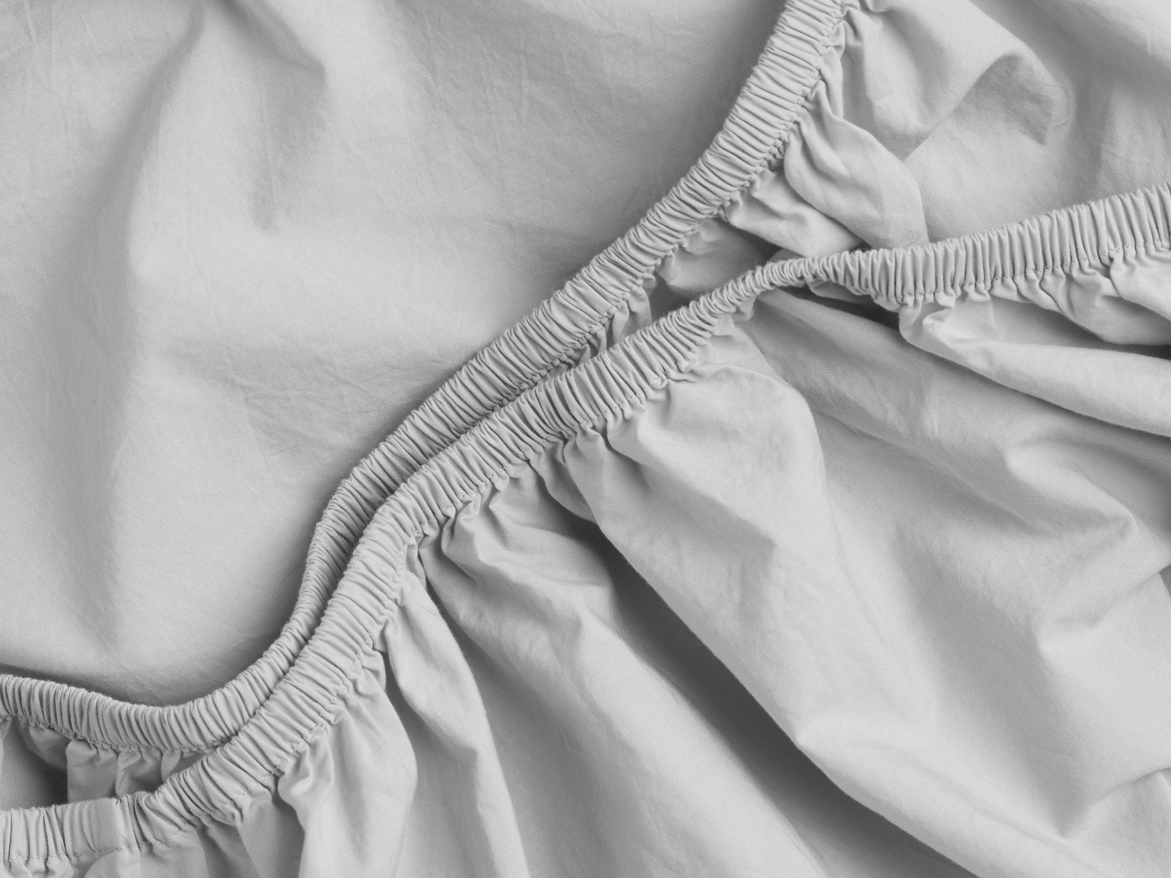 Percale Fitted Sheet - FINAL SALE (Light Grey) - Image 3
