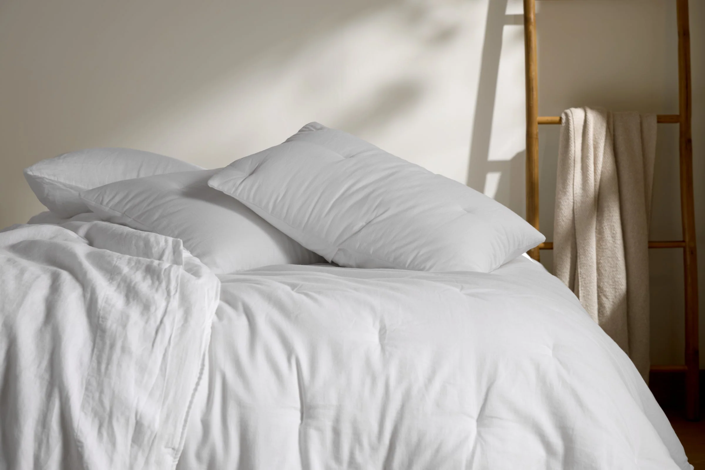 Soft Cotton Quilt - FINAL SALE (White)) - Image 2